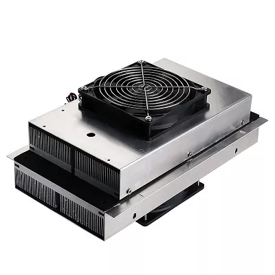 Zostavy termoelektrických chladičov kvapalina-kvapalina
